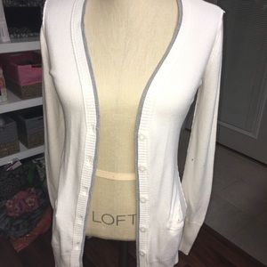 Cardigan with pockets